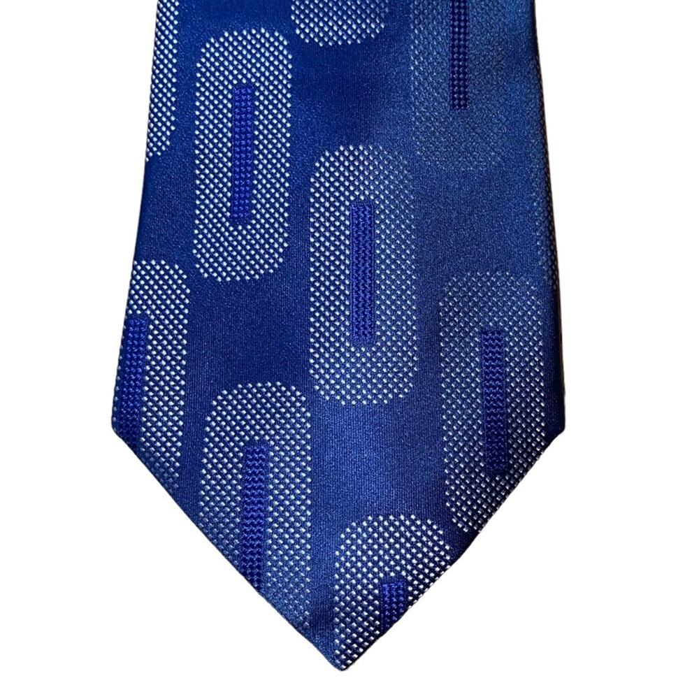NWT Pierre Cardin Silk Tie Blue Geometric Pattern Classic Mens Necktie